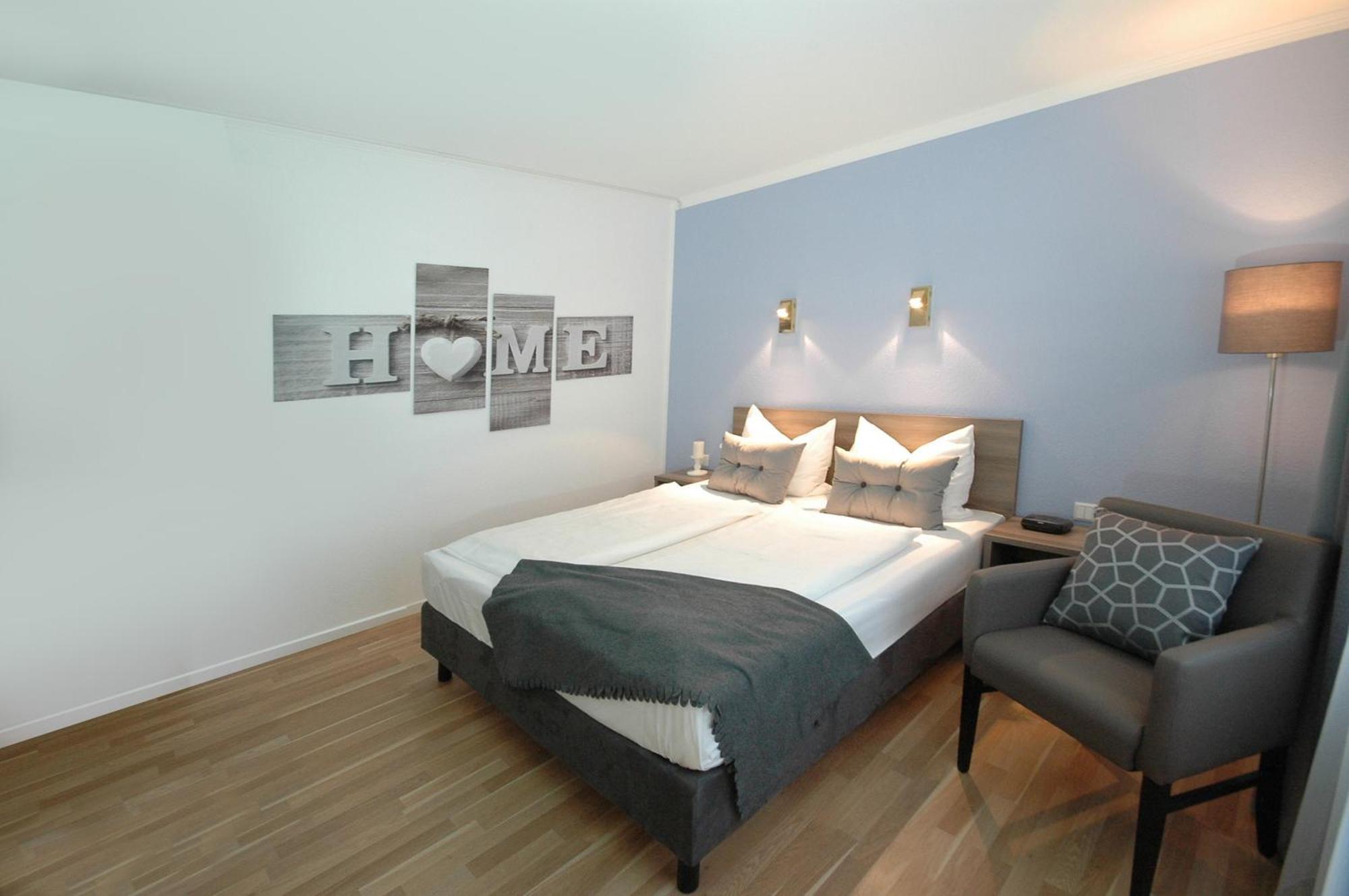 Kempe Komfort Plus Hotel Solingen Exteriör bild